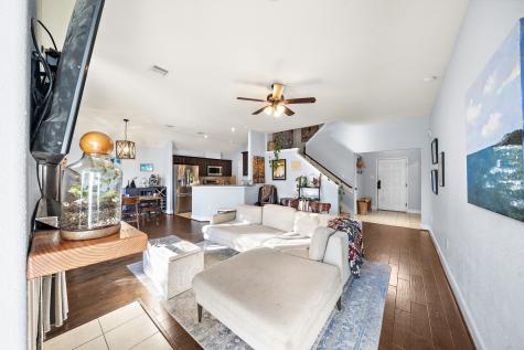5102 Hardy Street Houston TX 77009