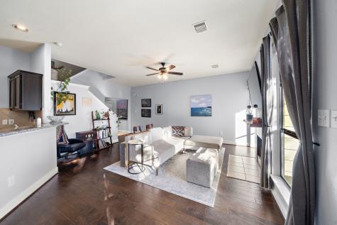 5102 Hardy Street Houston TX 77009