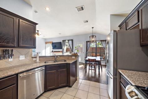 5102 Hardy Street Houston TX 77009