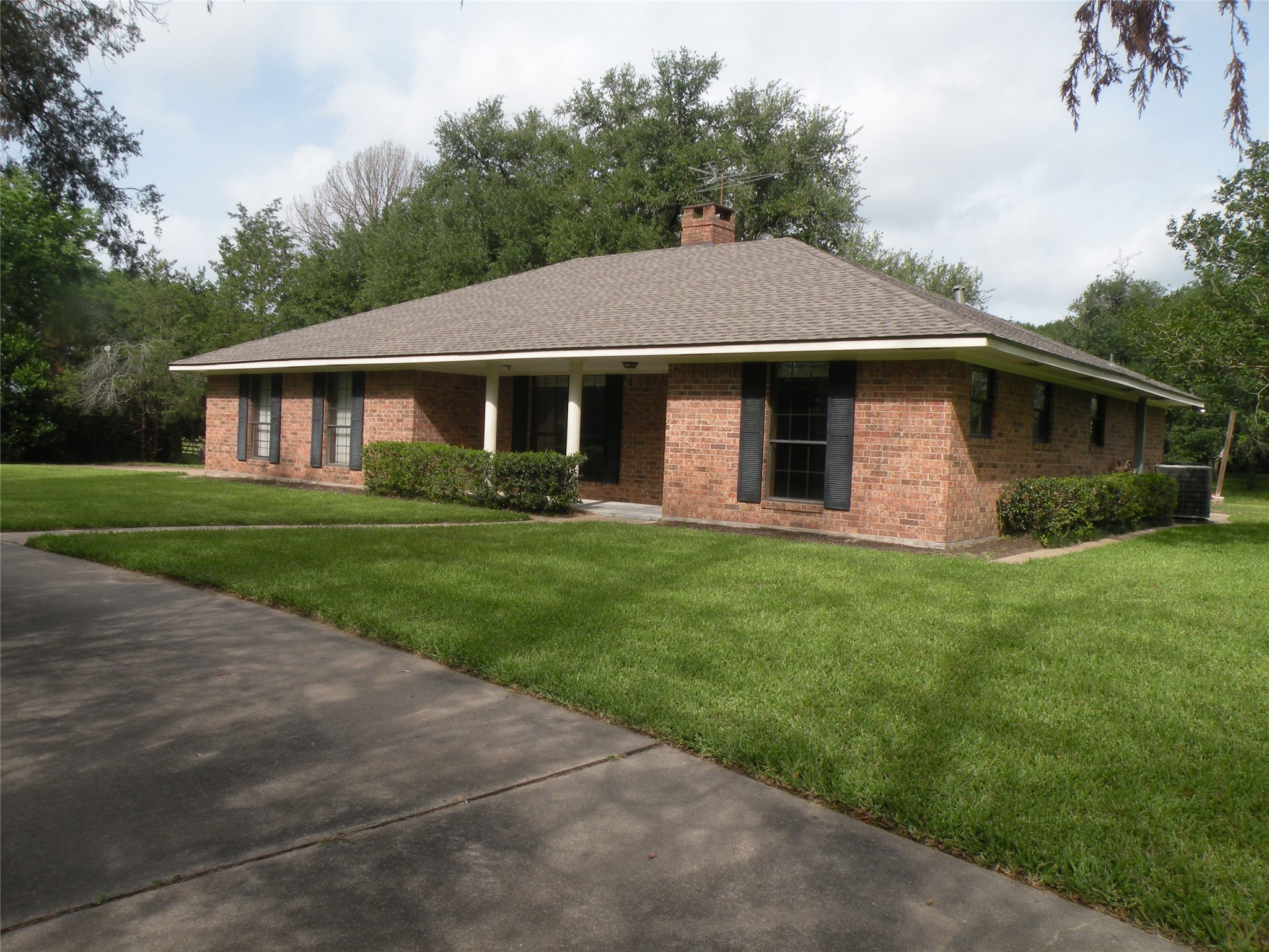 785 Bader Road Bellville TX 77418