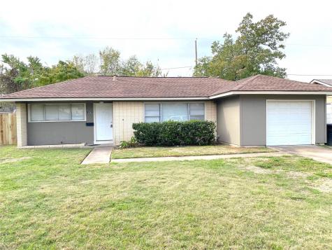 1913 Huge Oaks Street Houston TX 77055