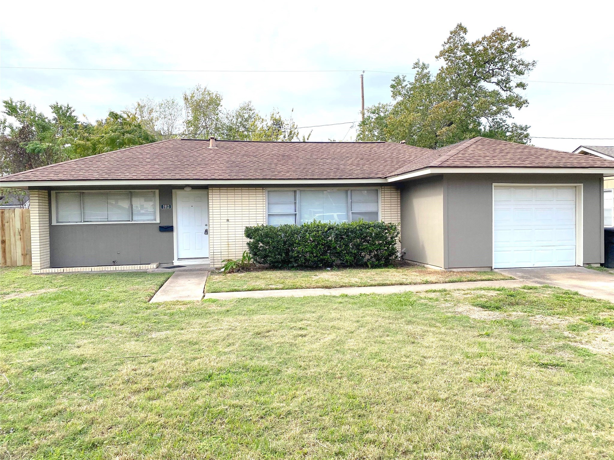 1913 Huge Oaks Street Houston TX 77055