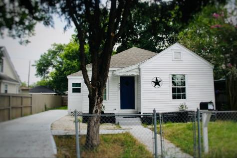 7707 Arberry Street Houston TX 77012