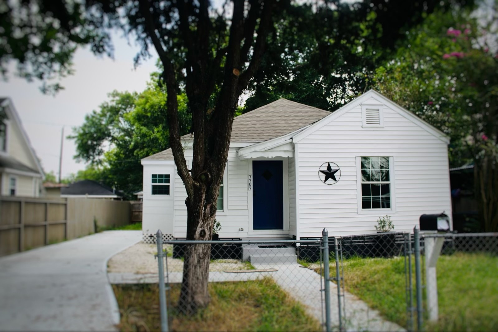 7707 Arberry Street Houston TX 77012