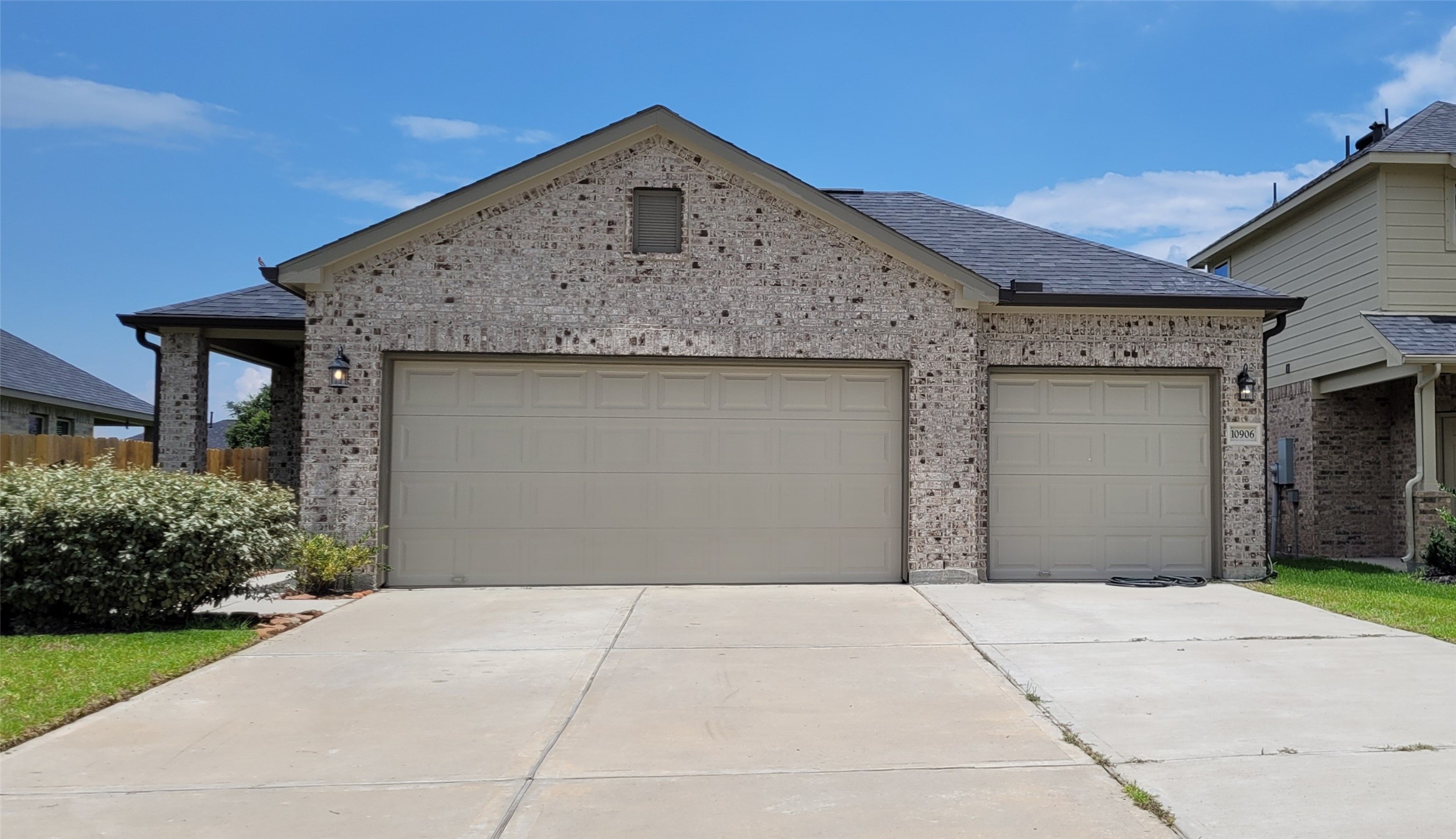 10906 Webber Lane Texas City TX 77591
