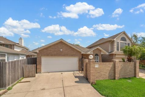 1339 Parkway Court Houston TX 77077