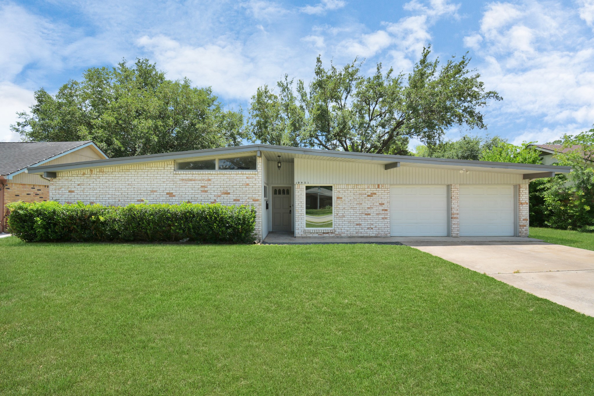 10951 Shadow Wood Drive Houston TX 77043