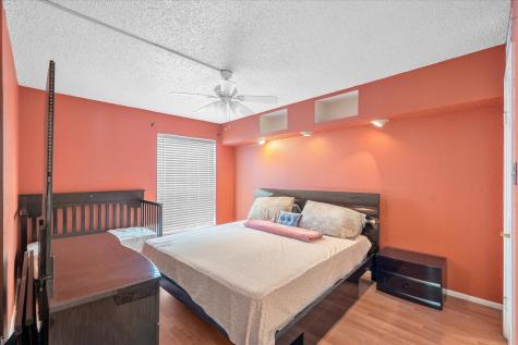 2830 S Bartell Drive 25 Houston TX 77054