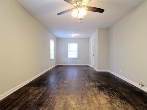 505 13th Street N Texas City TX 77590