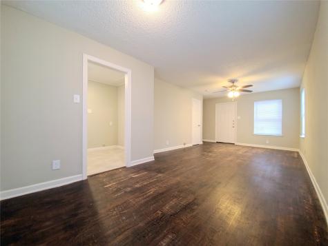 505 13th Street N Texas City TX 77590