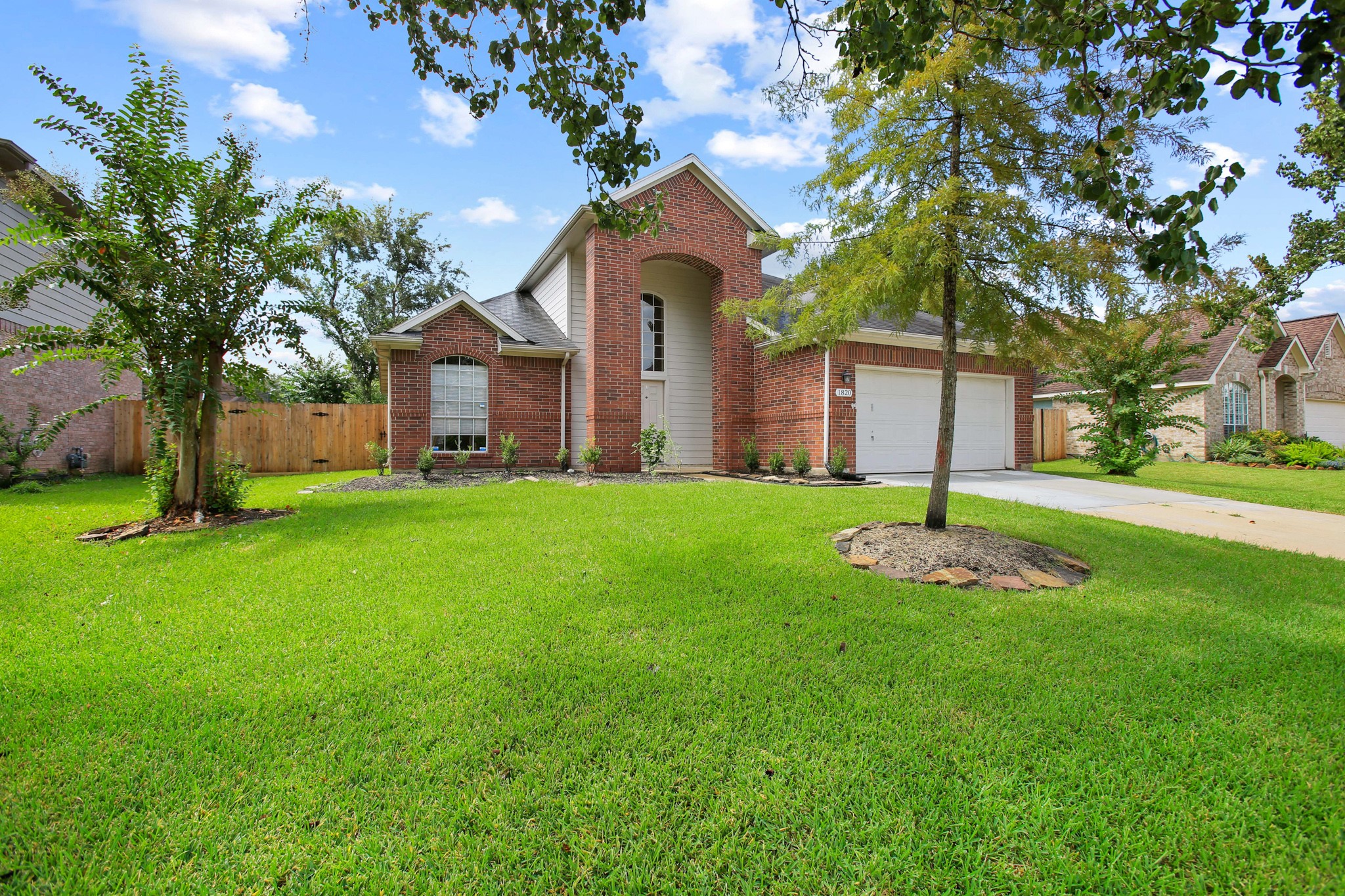 1820 Branch Hill Drive Pearland TX 77581