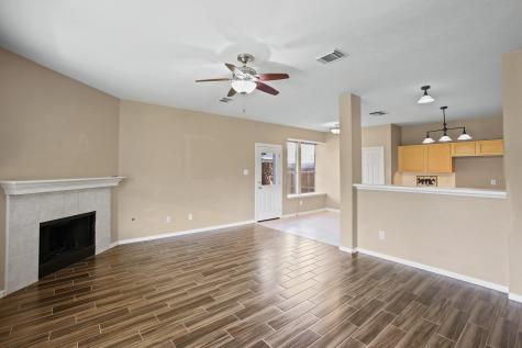 1820 Branch Hill Drive Pearland TX 77581