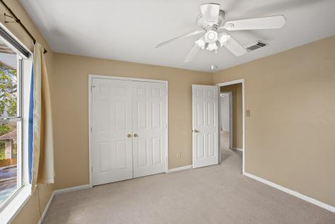 1820 Branch Hill Drive Pearland TX 77581