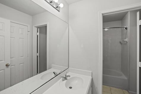 1820 Branch Hill Drive Pearland TX 77581