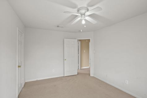 1820 Branch Hill Drive Pearland TX 77581