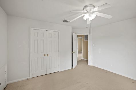 1820 Branch Hill Drive Pearland TX 77581