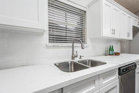4011 Avanti Drive Pearland TX 77584