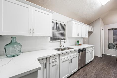 4011 Avanti Drive Pearland TX 77584