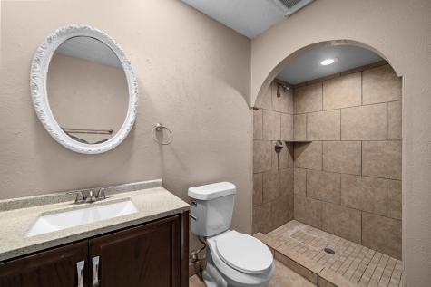 5631 W Ridgecreek Circle Houston TX 77053