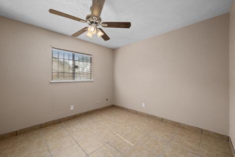 5631 W Ridgecreek Circle Houston TX 77053