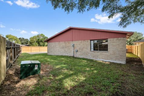 5631 W Ridgecreek Circle Houston TX 77053