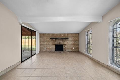 5631 W Ridgecreek Circle Houston TX 77053