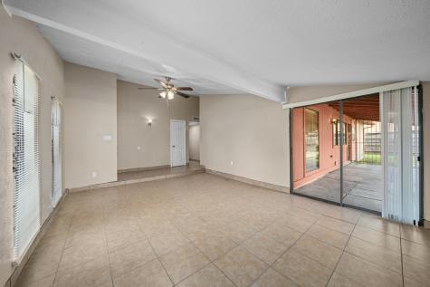 5631 W Ridgecreek Circle Houston TX 77053