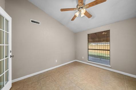 5631 W Ridgecreek Circle Houston TX 77053