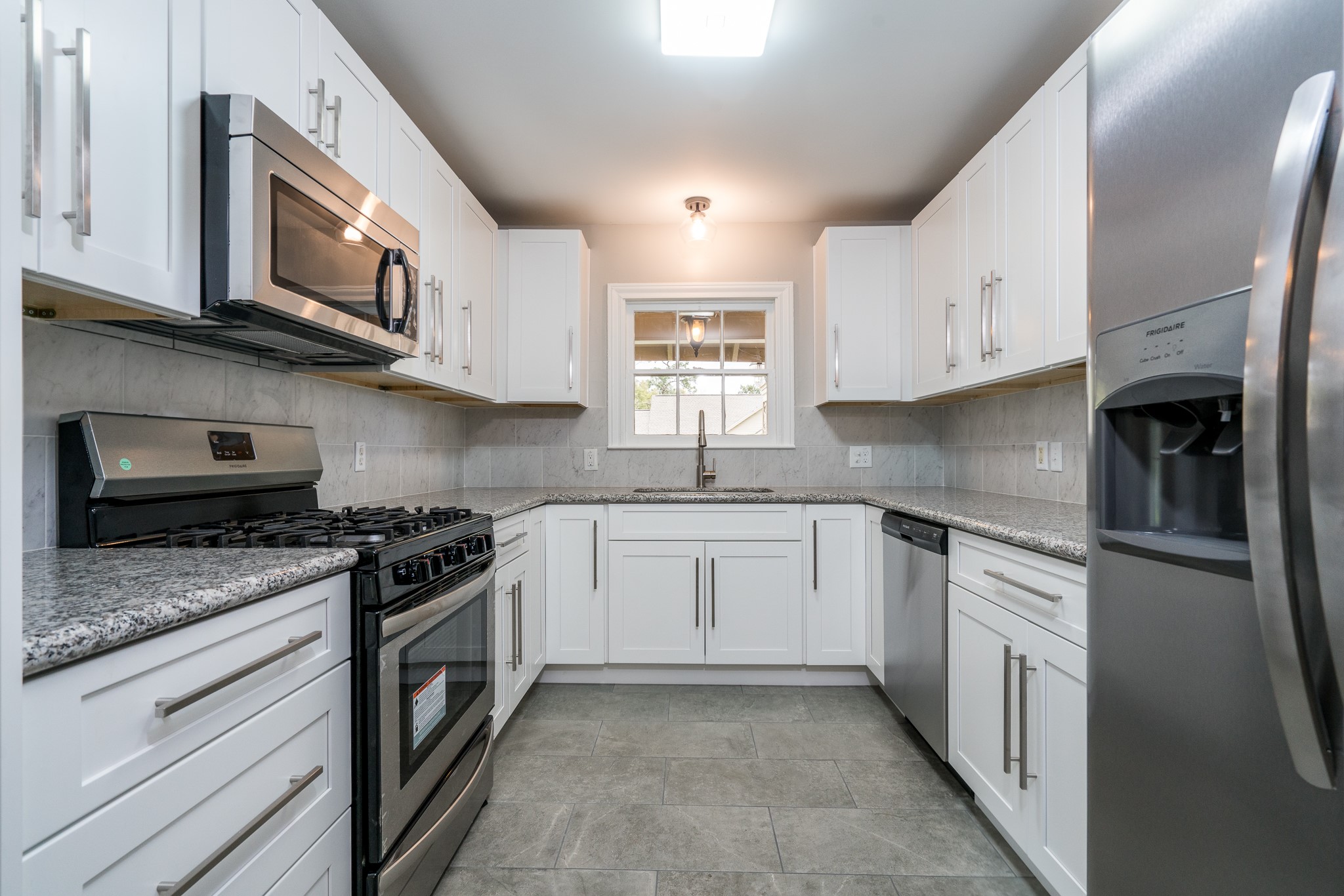 415 Avenue Of Oaks Street Houston TX 77009