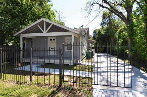 4031 Baden Street Houston TX 77009