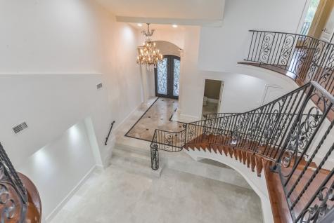 15 W Shady Lane B Houston TX 77063