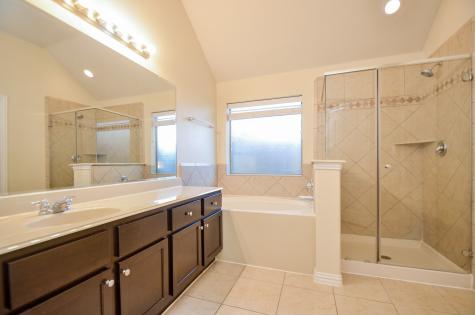 2827 Lockeridge Pines Drive Spring TX 77386