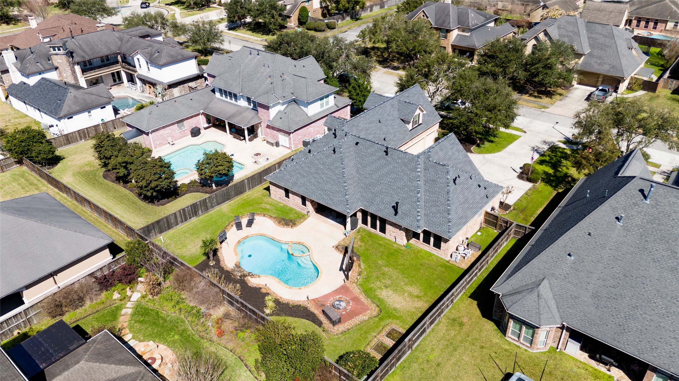 612 Northfield Drive Friendswood TX 77546