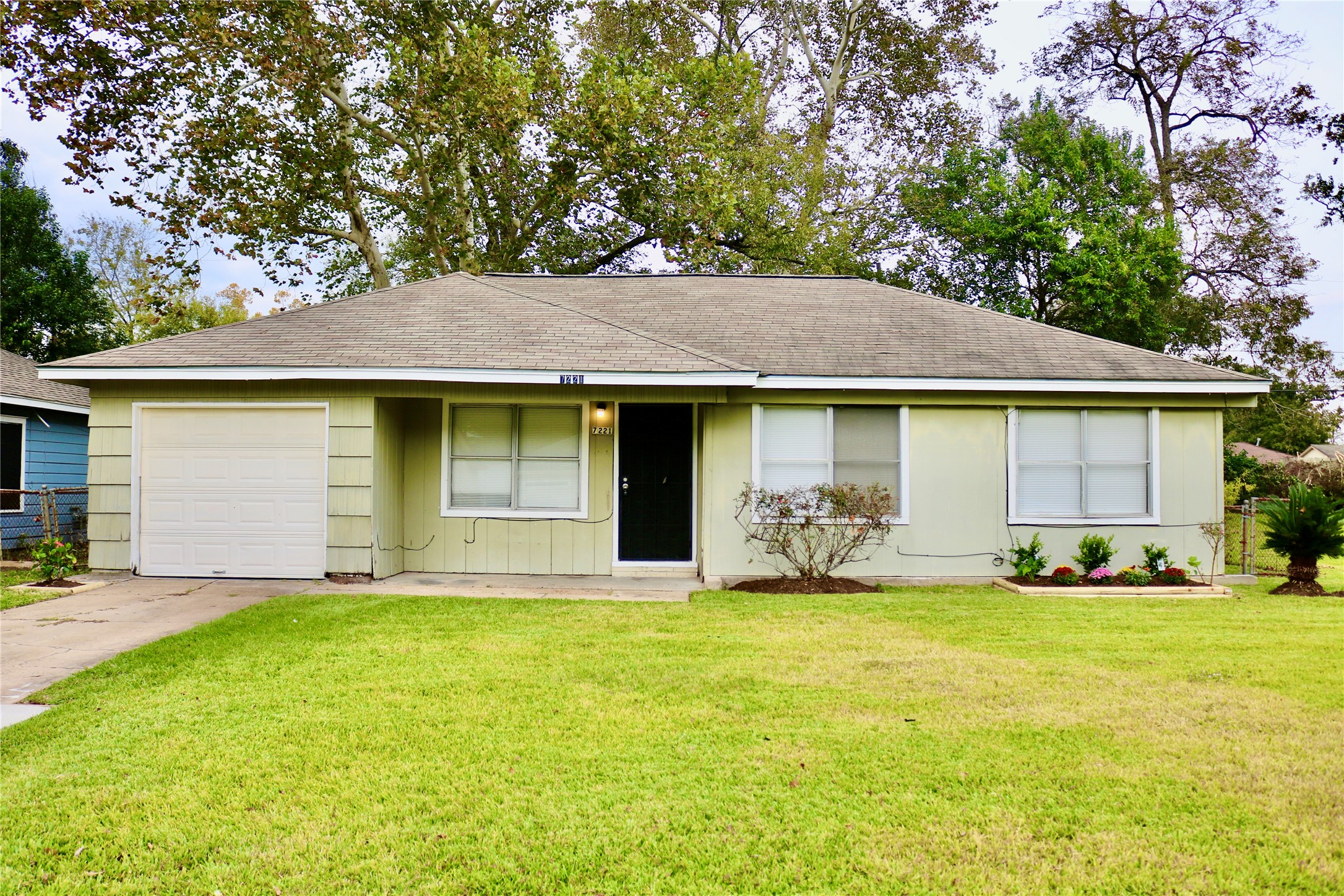 7221 Miley Street Houston TX 77028