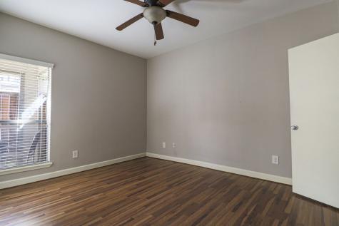 2025 Augusta Drive 1005 Houston TX 77057