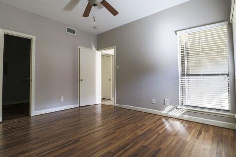 2025 Augusta Drive 1005 Houston TX 77057