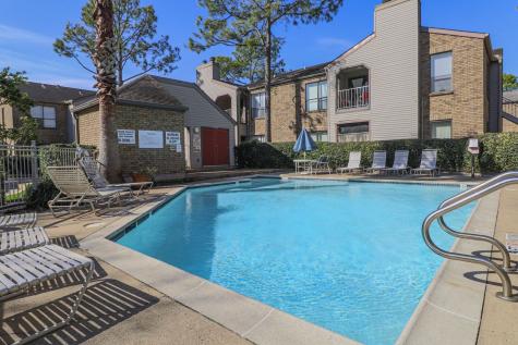 2025 Augusta Drive 1005 Houston TX 77057