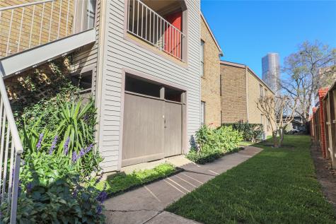 2025 Augusta Drive 1005 Houston TX 77057