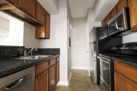 2025 Augusta Drive 1005 Houston TX 77057