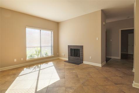 2025 Augusta Drive 1005 Houston TX 77057