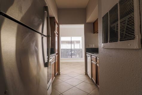 2025 Augusta Drive 1005 Houston TX 77057