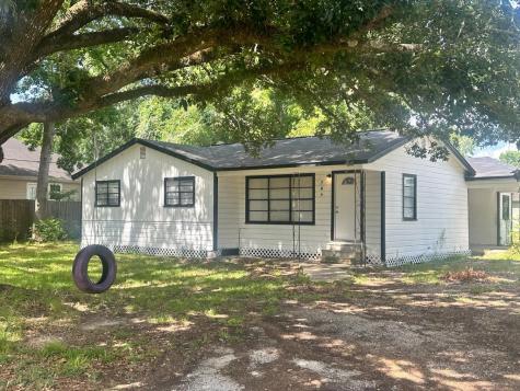125 Kellum Street Liberty TX 77575