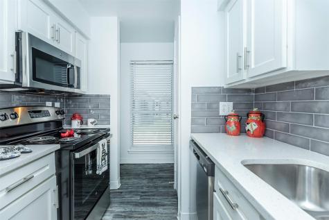 1111 W Main Street 2801 League City TX 77573