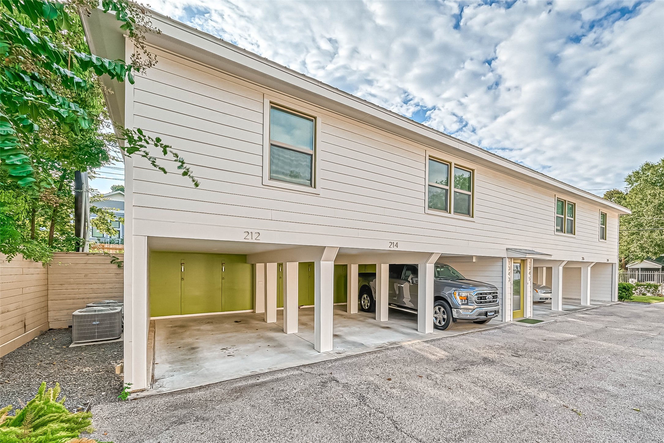 1345 Cortlandt Street Houston TX 77008