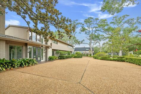 626 Rocky River Road Houston TX 77056
