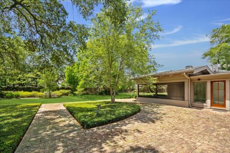626 Rocky River Road Houston TX 77056