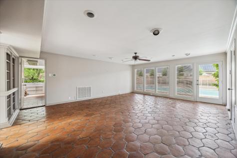 626 Rocky River Road Houston TX 77056