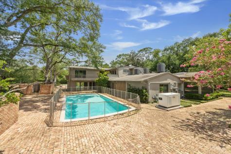 626 Rocky River Road Houston TX 77056