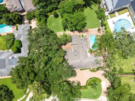 626 Rocky River Road Houston TX 77056