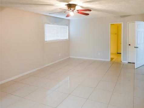 10135 Sagegate Drive Houston TX 77089